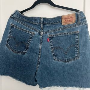 Levi Strauss cutoff Jean shorts size 16